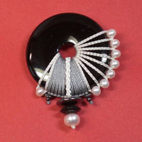 Brooches - Pins